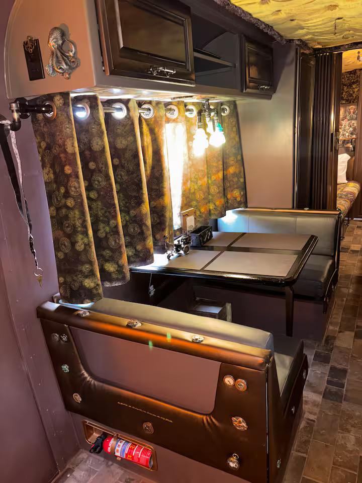 Steampunk Express, photo 6 of 11